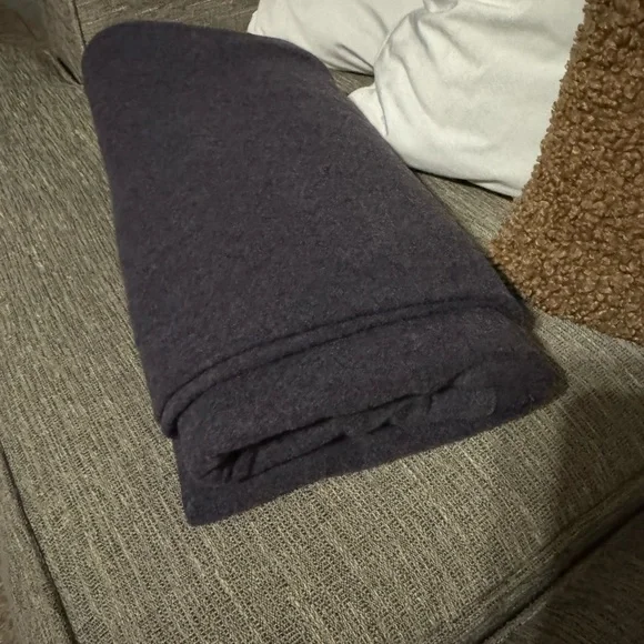 E Marie BOSS BLANKET